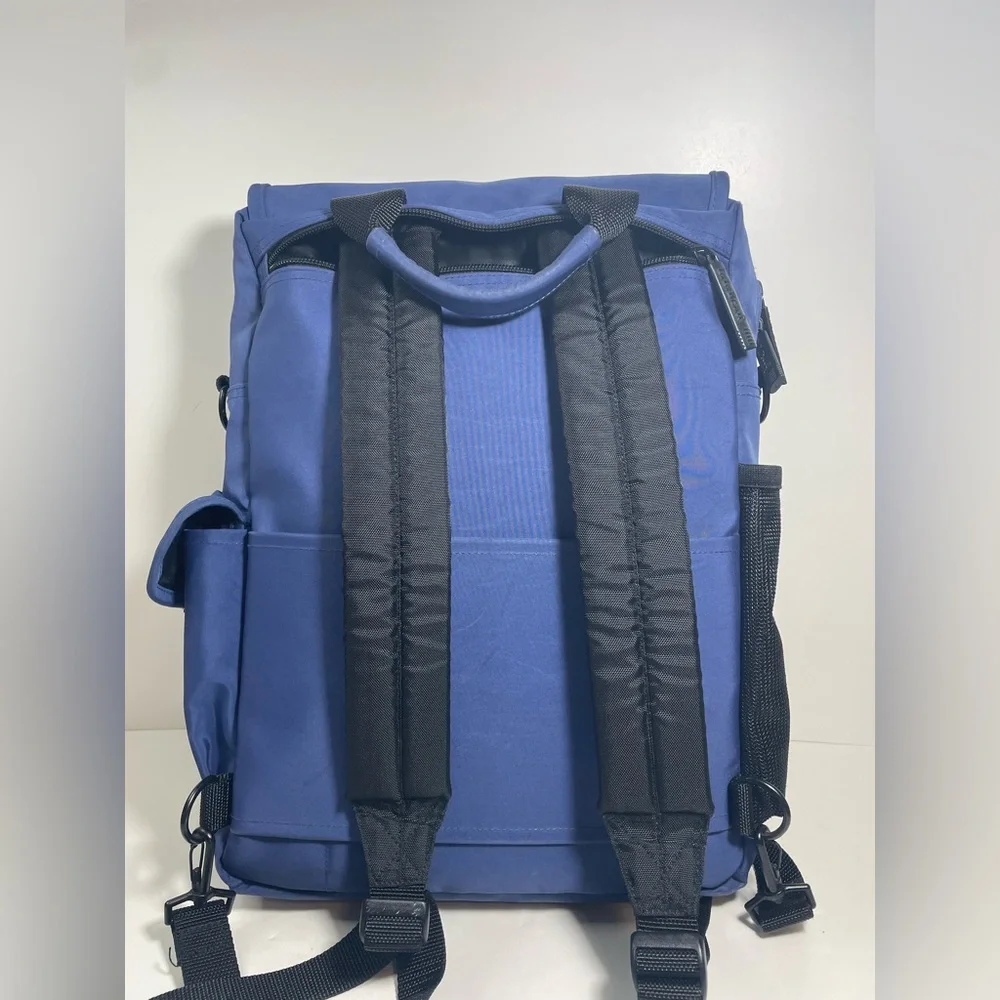 LL Bean Navy Blue and Black Traveler Backpack